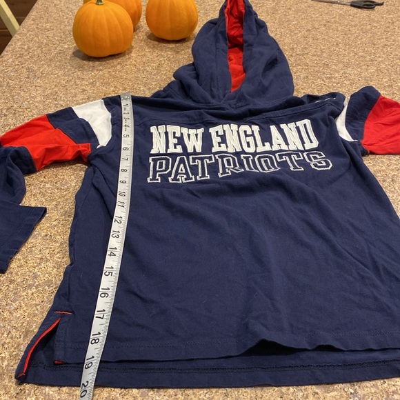 New England Patriots Football Boys Small Hoodie Pullover Shirt - Picture 9 of 16